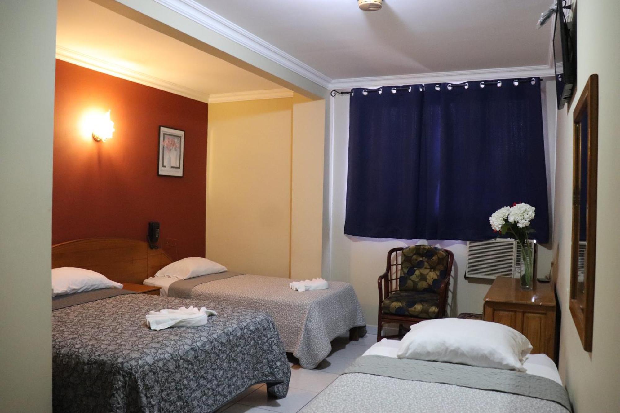 Hotel Toledo *